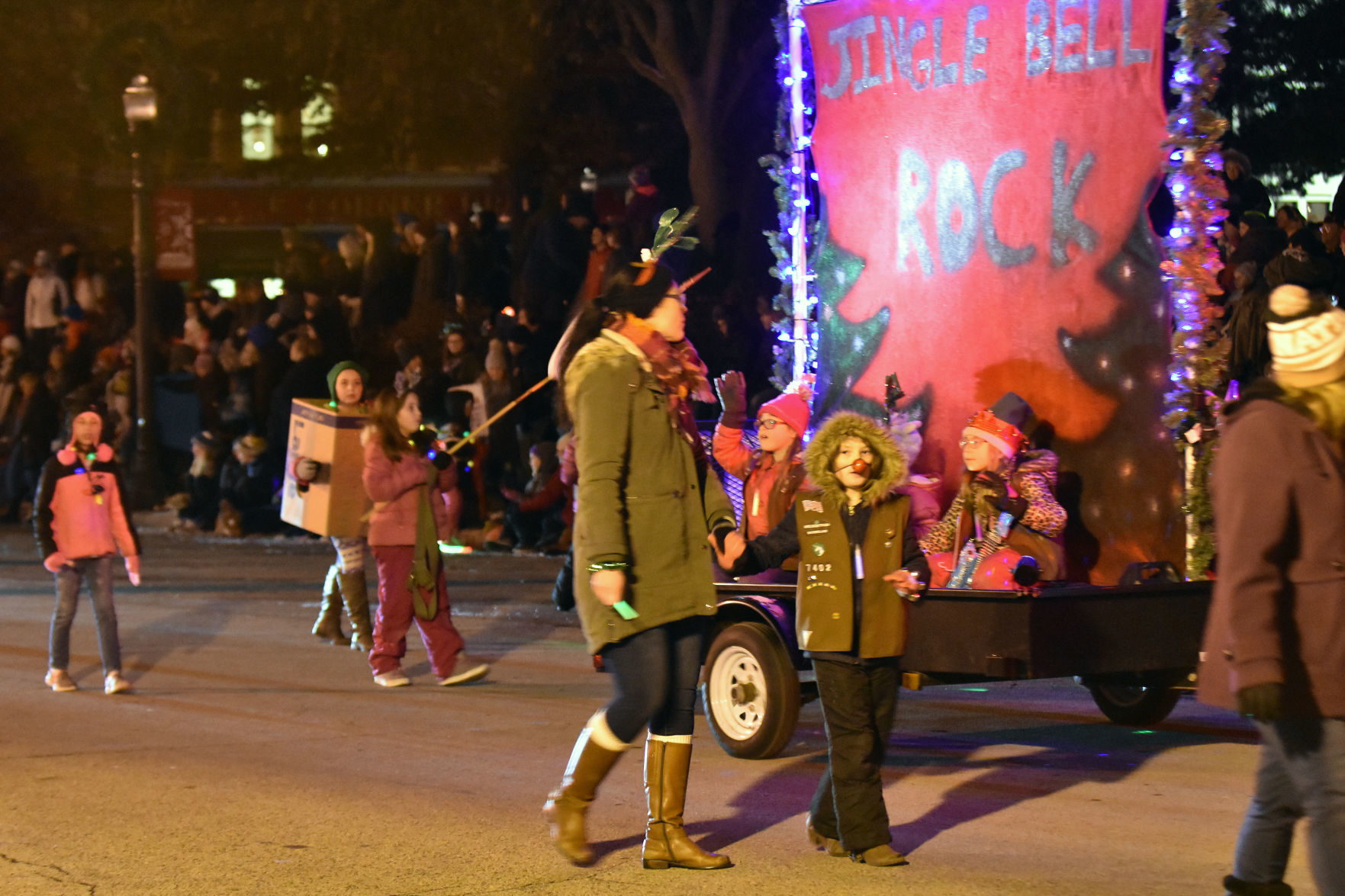 111718-bara-news-collection-light-paradeDSC_0148